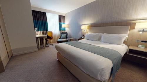 Premium King Room