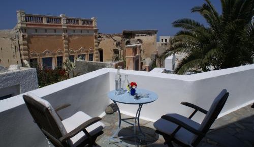 Apartment (3 Adults)