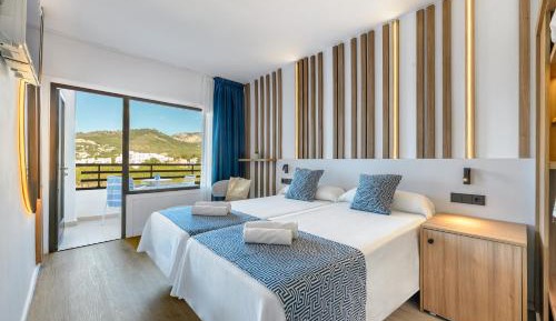 Twin Room with Side Sea View