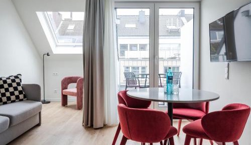 1 Bedroom Apartment with Balcony and Sofa Bed