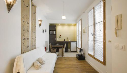 Studio Apartment