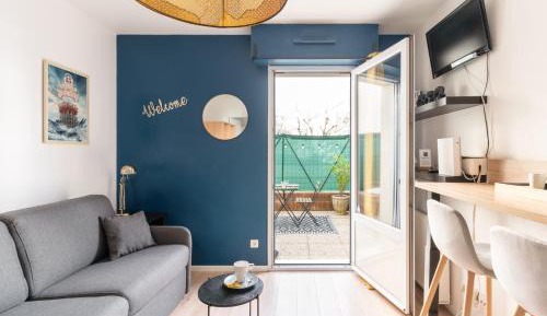 Studio Apartment