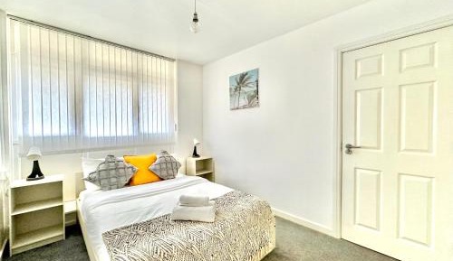 Double Room with Shared Bathroom