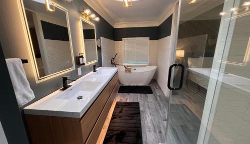 King Suite with Spa Bath