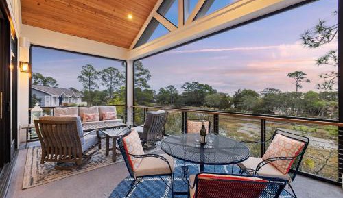 Five-Bedroom Holiday Home