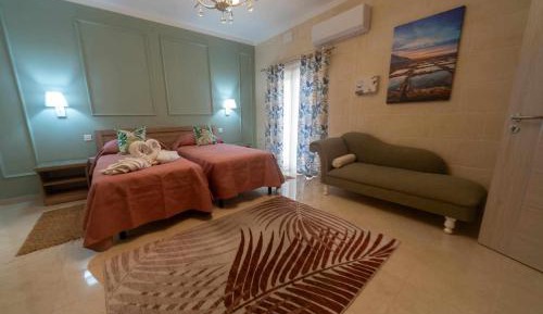 Double or Twin Room with Private Bathroom