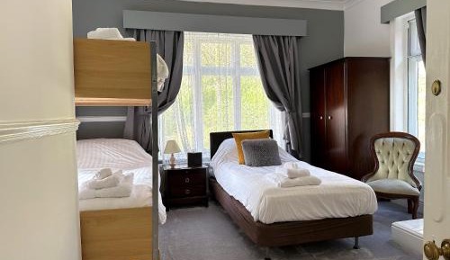 Riverview Family Suite