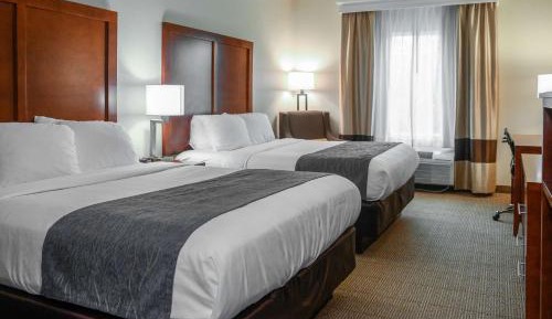 Queen Room with Two Queen Beds - Non-Smoking