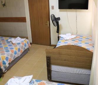 Deluxe Double Room (2 Adults + 1 Child)
