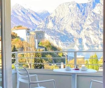 Superior Double or Twin Room with Lake View