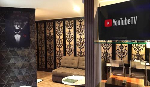 Deluxe King Suite