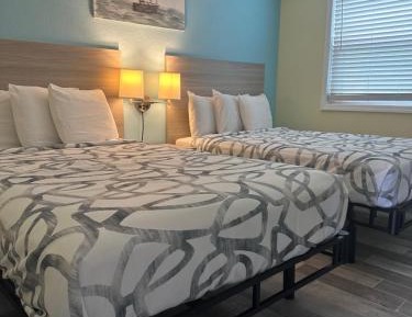 Deluxe Royal King Suite