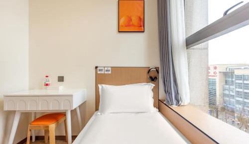 Comfort Single Room - Shared Bathroom