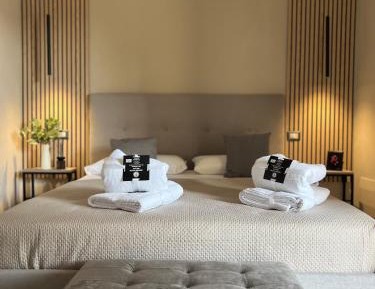 Queen Room with Balcony