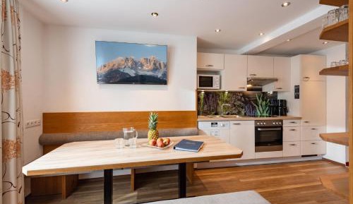 Two-Bedroom Apartment (4 Adults + 2 Children)