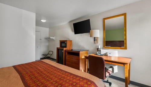 King Room - Non-Smoking