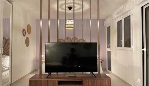 Studio Apartment with Balcony