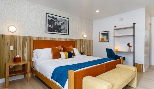 Standard King Room