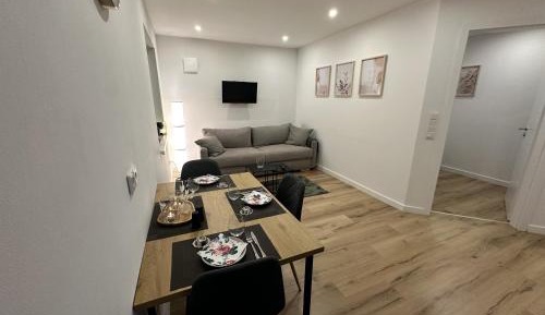 Superior One-Bedroom Apartment