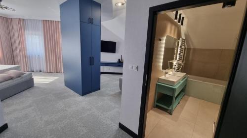 Deluxe Double Room with Bath