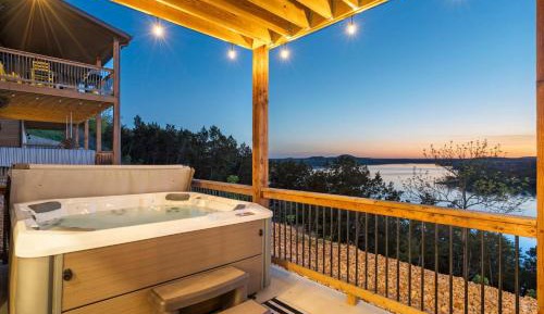 Five-Bedroom Holiday Home