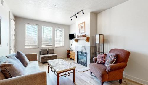 One Bedroom Apartment