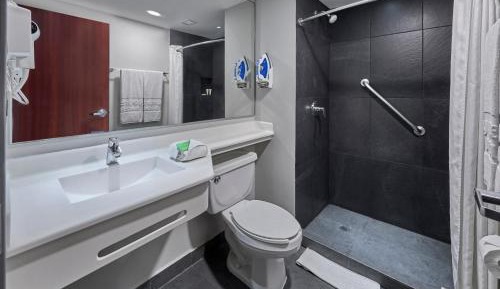 Double Room with Two Double Beds and Ocean View
