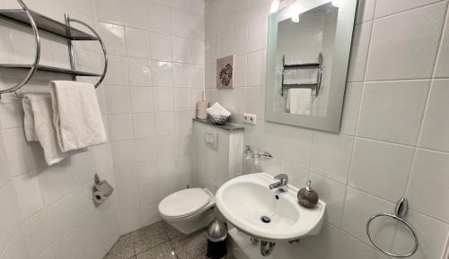 Single Room with Private Bathroom