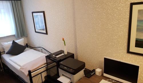 Economy Single Room