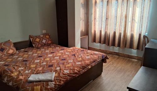 Deluxe Double Room (2 Adults + 1 Child)