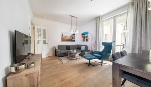One-Bedroom Apartment with Balcony and Terrace