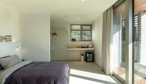 Double Room 5