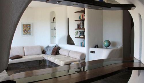 One-Bedroom Holiday Home