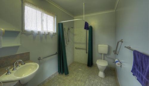 Queen Room - Disability Access