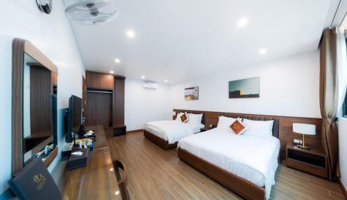 Deluxe Family Room