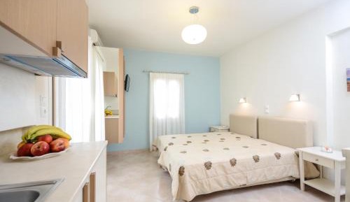 Studio (2 Adults)