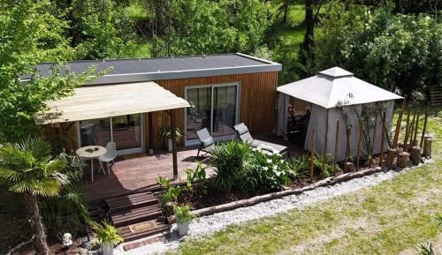 Deluxe Bungalow with Garden View
