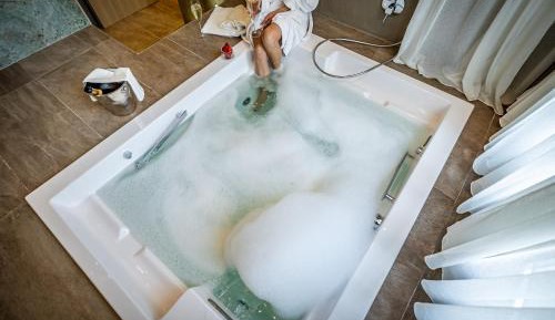 Suite with Spa Bath