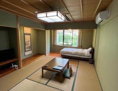 Japanese-Style Room