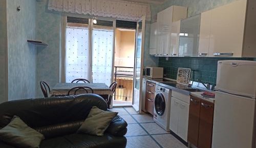 Studio with Balcony