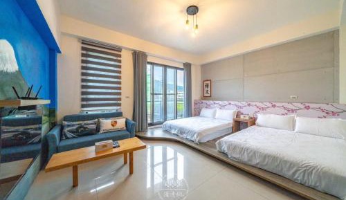 Quadruple Room with Private Bathroom