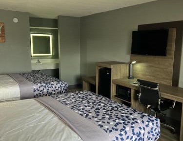 Queen Room - Disability Access