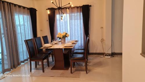 One-Bedroom Villa