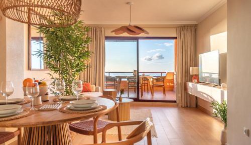 Two-Bedroom Apartment with Sea View