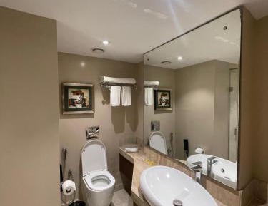 Standard Twin Room with Walk-In Shower