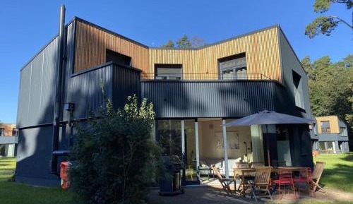 Three-Bedroom Holiday Home 