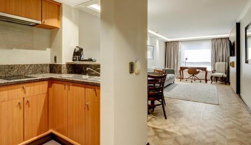 Standard Double Suite