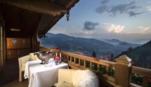 Chalet with Balcony and Terrace (20 Adults)