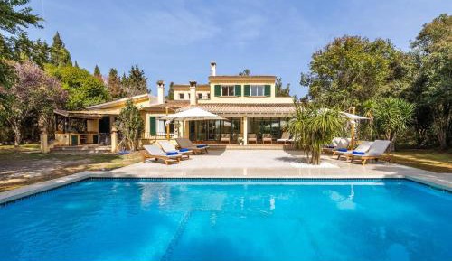 Villa with Private Pool
