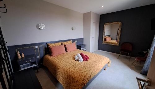 Double Room with Pool View